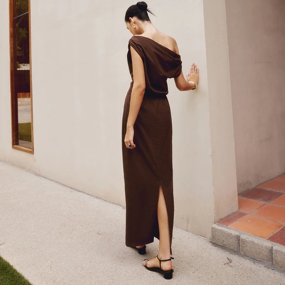 Commense Cotton & Linen Asymmetrical Neck Off the Shoulder Long Maxi Dress - Picture 4 of 12